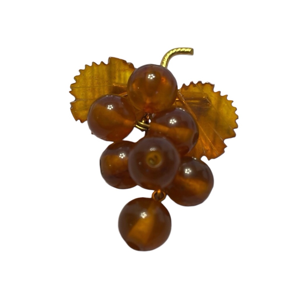 Amber Beaded Grape W/Leaves Brooch Gold Tone Unmarked. Pre Owned